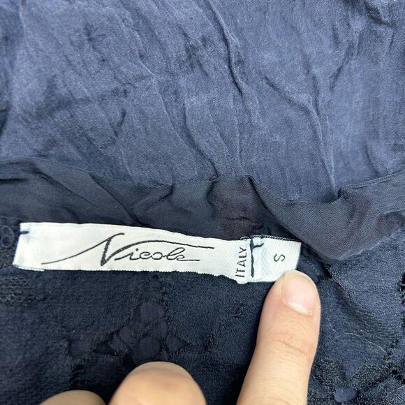 Nicole Women's Small 100% Silk Tunic Top Embroidered Lace crinkle blouse - Picture 6 of 6